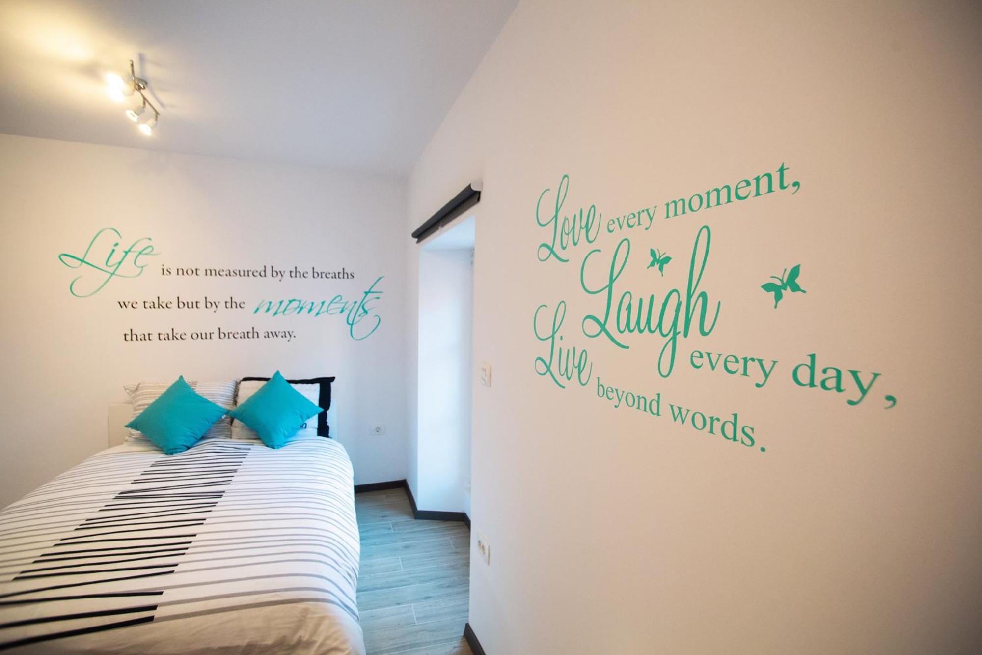 Azzurro Apartment Piran Bagian luar foto